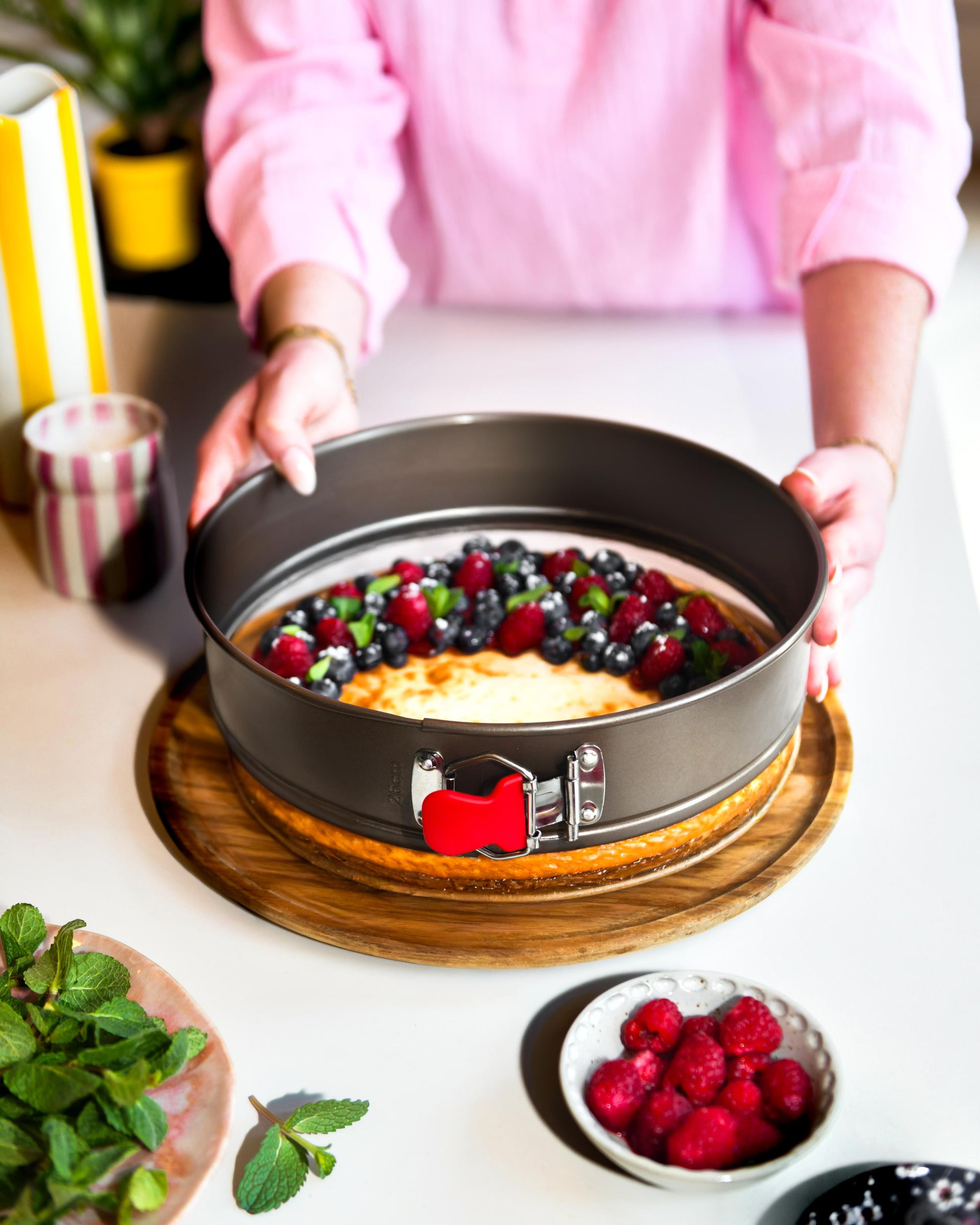 asimetriA - Moule à charnière rond en métal