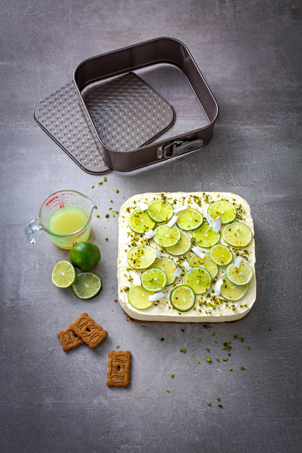 asimetriA - Stampo a cerniera quadrato in metallo 24 cm