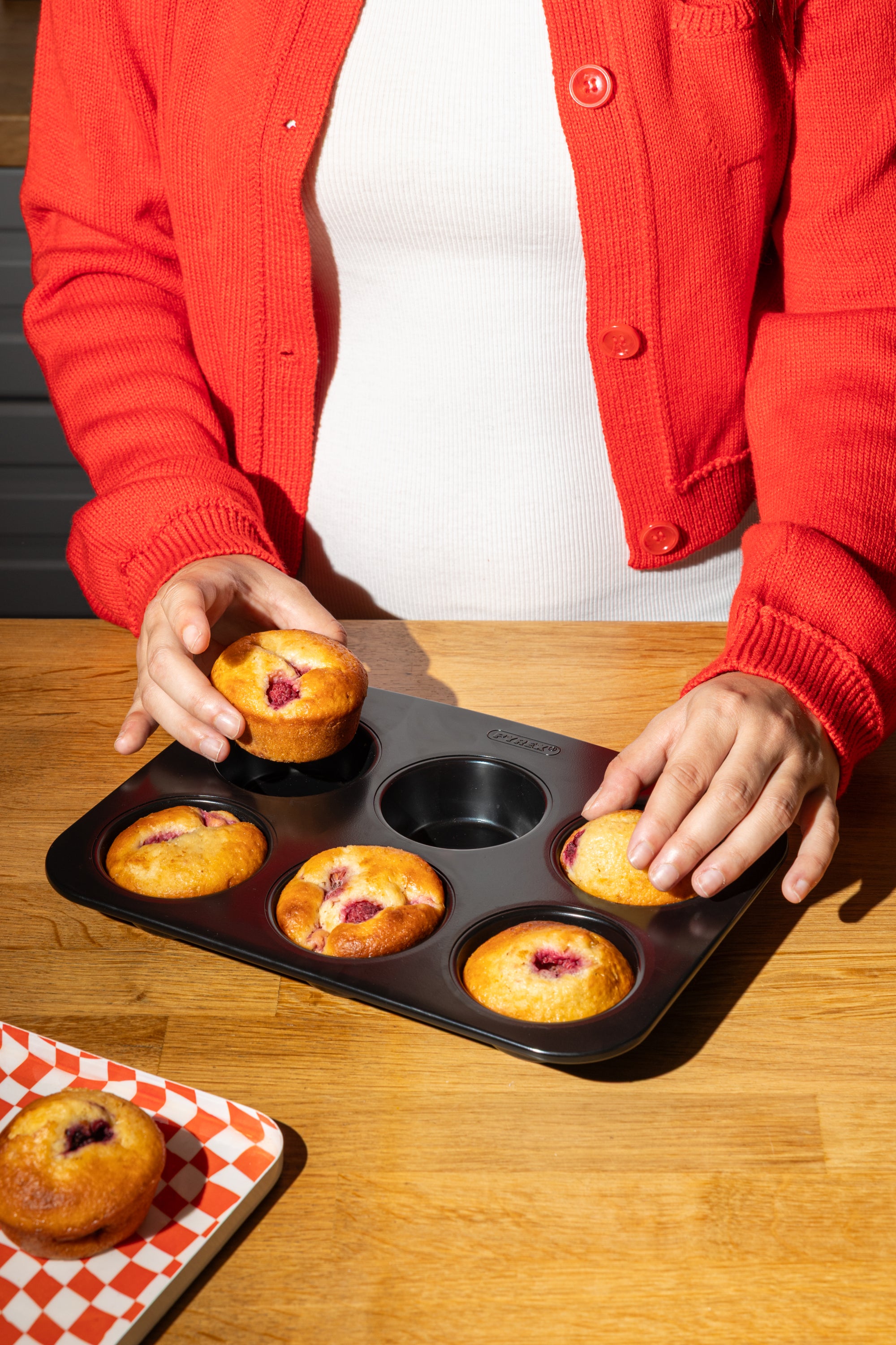 Molde metálico para magdalenas de fácil agarre - GLIDE